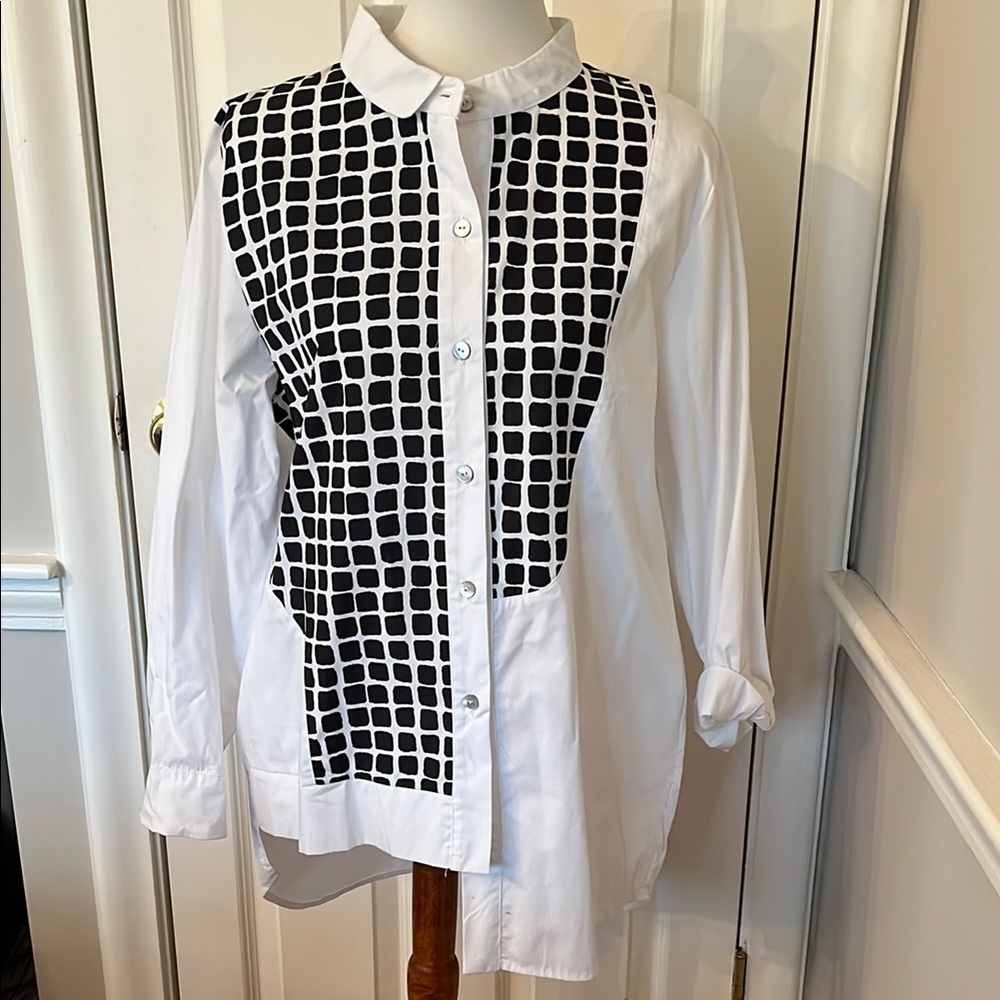Cupcake International White/Black Tunic/Shirt Medium